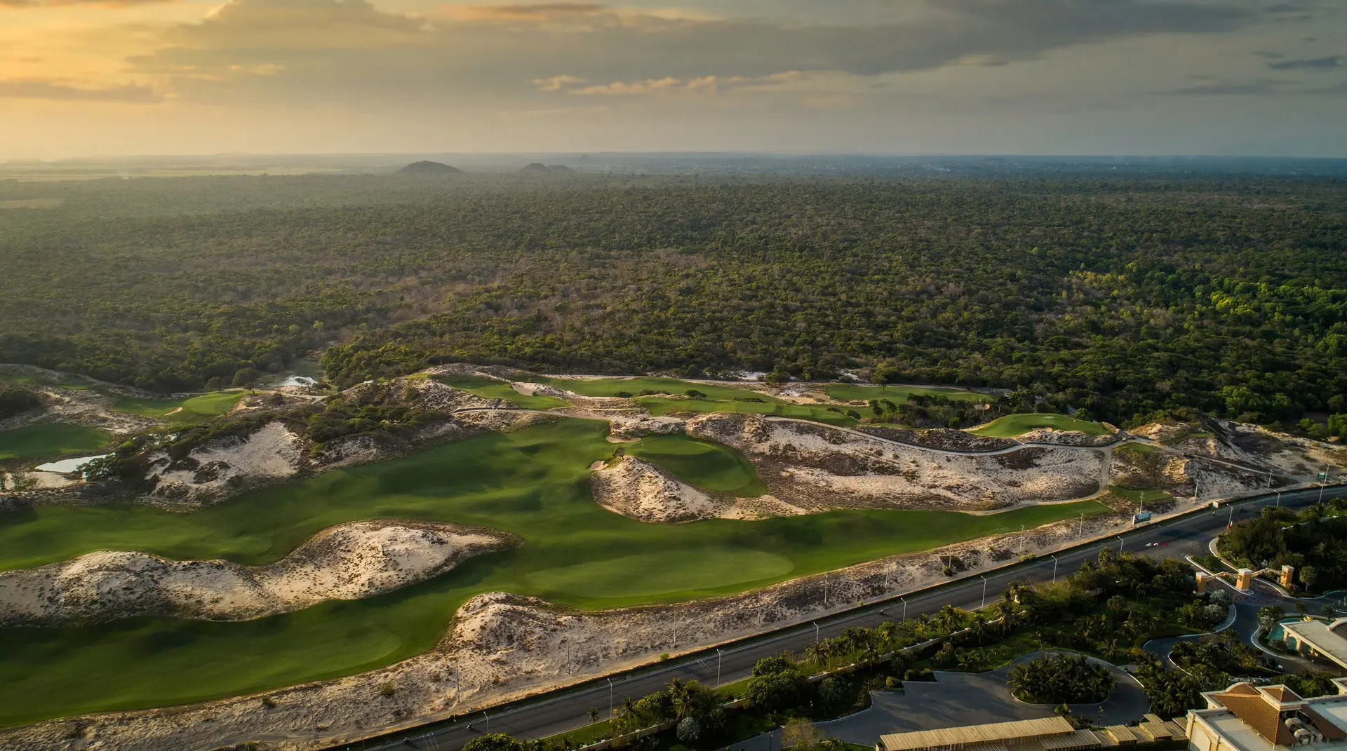 The Bluffs Grand Ho Tram