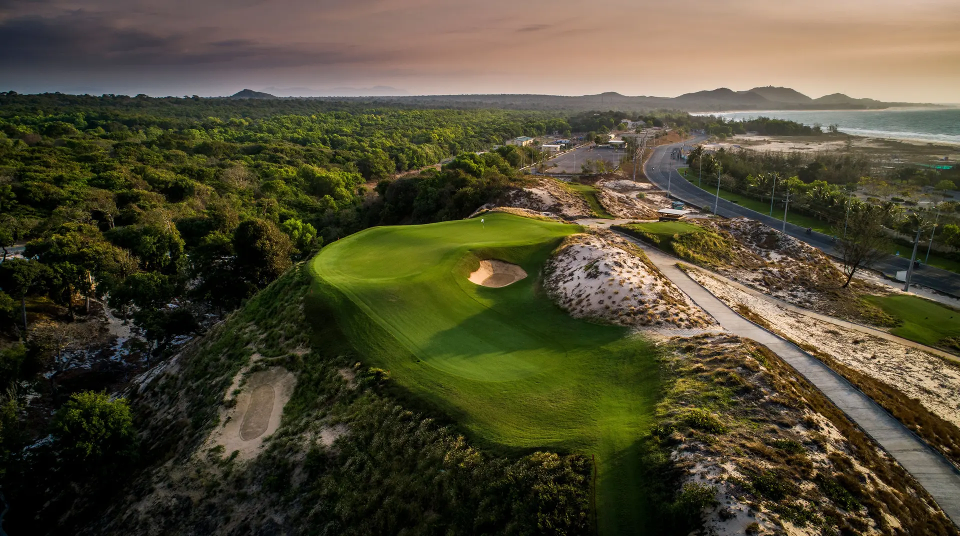 The Bluffs Grand Ho Tram