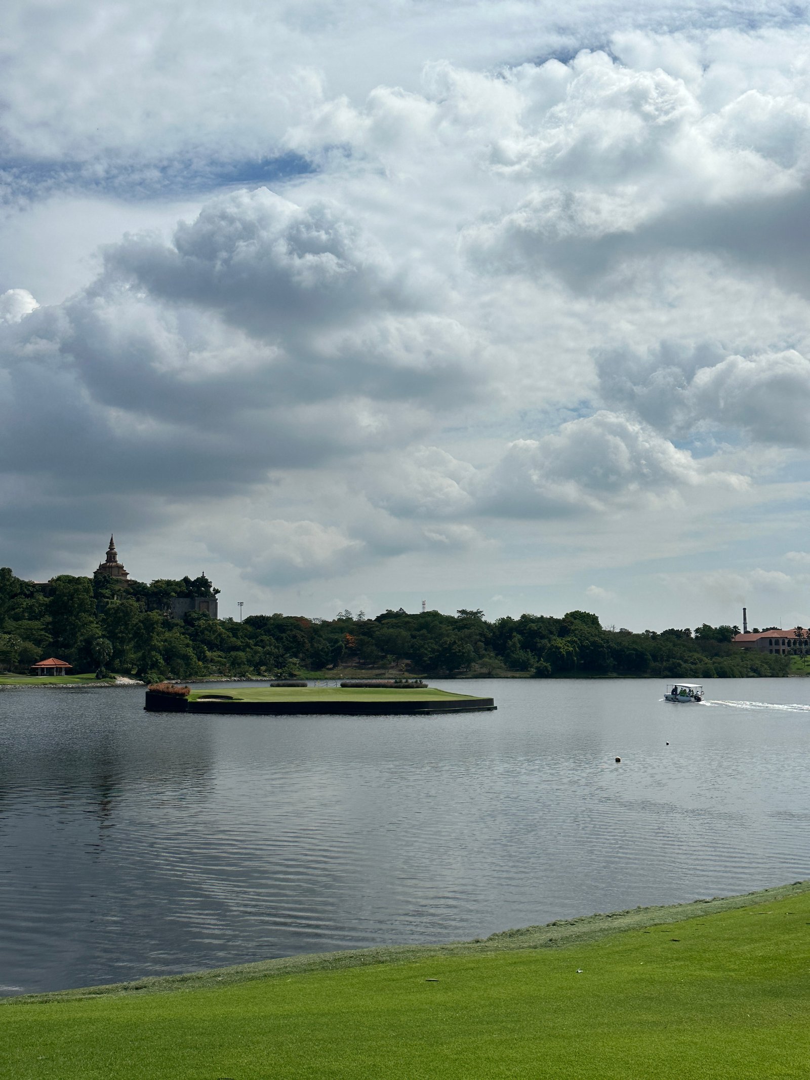 Amata Spring Country Club